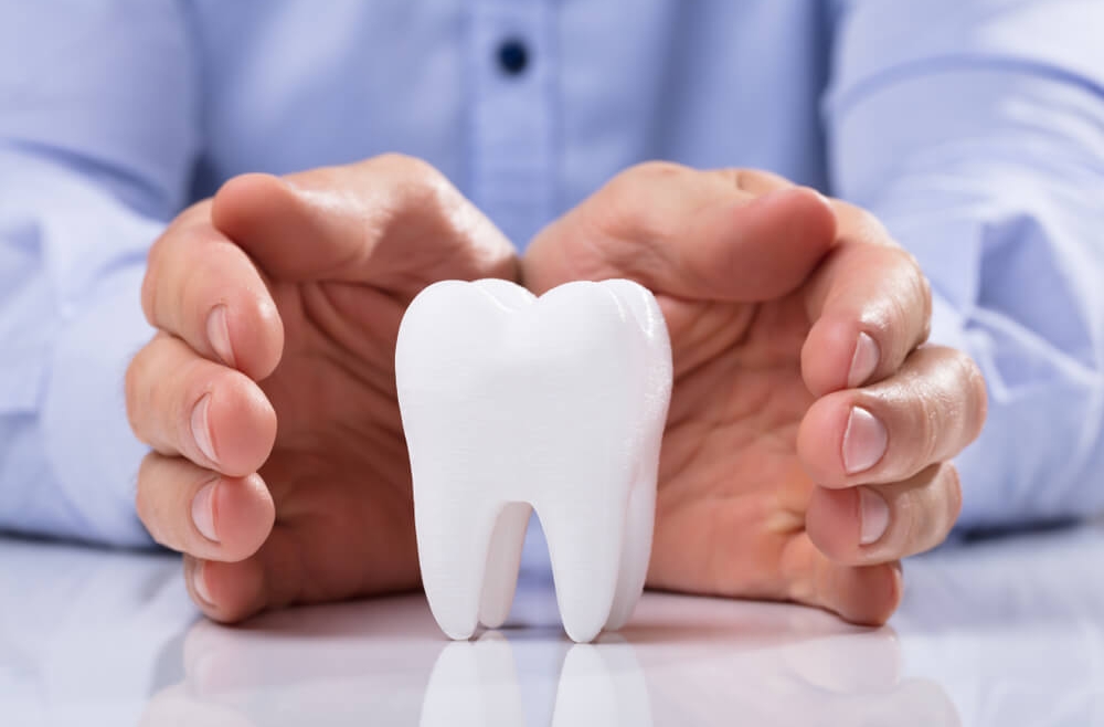 Periodontologia zębów – popularne mity na temat leczenia chorób przyzębia