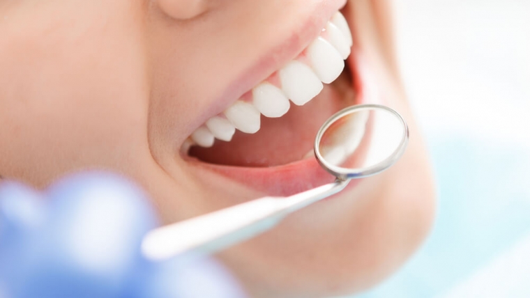 Metody rekonstrukcji zębów stosowane w gabinetach stomatologicznych