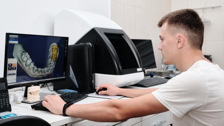 Technologie CAD/CAM w stomatologii – dlaczego warto zdecydować się na tę metodę leczenia?